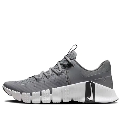 Nike Free Metcon 5 Tb 'gunsmoke' In Multi