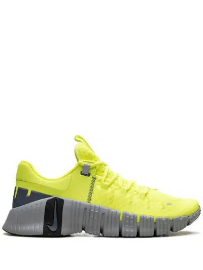NIKE FREE METCON 5 "VOLT/WOLF GREY" SNEAKERS
