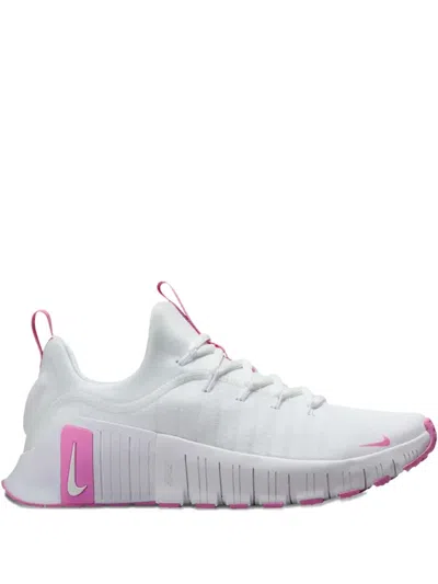 Nike Free Metcon 6 Sneakers In White