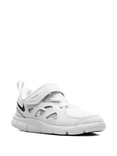Nike Babies' Free Run 2 Low-top Sneakers In White