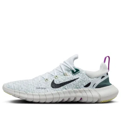 Nike Free Run 5.0 'polka Dots' In Gray