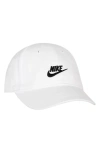 Nike Futura Baby (12-24m) Curved Brim Cap In White