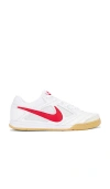 Nike Gato Soccer Sneaker
