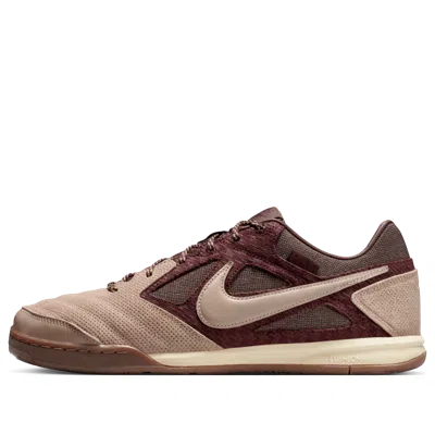 Nike Gato Sneakers In Brown