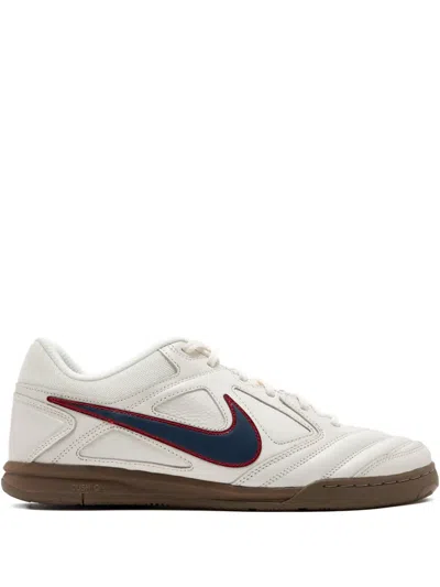 Nike Gato Sneakers In White