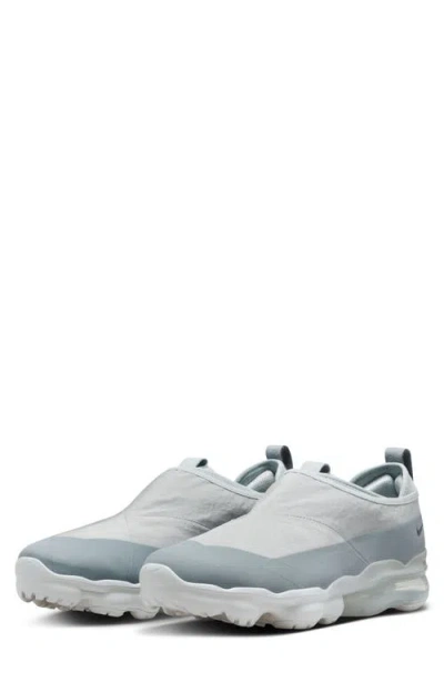 Nike Gender Inclusive Air Vapormax Roam Slip-on Running Shoe