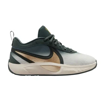 Pre-owned Nike Giannis Freak 6 Gs 'vintage Green Metallic Gold' | Kid's Size 1.5