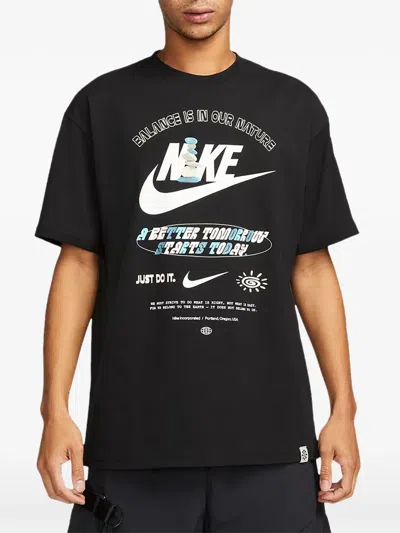 Nike Graphic-print T-shirt In Black