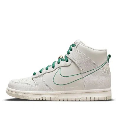 Nike (gs)  Dunk High Se 'first Use Pack - Green Noise'