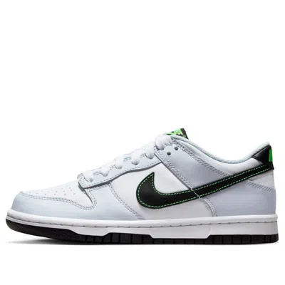 Nike (gs)  Dunk Low 'grey Green Strike'