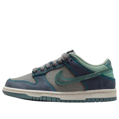 Nike (gs)  Dunk Low Lv8 'pencil Point Dark Obsidian' In Green
