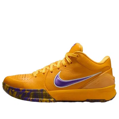 Nike Kobe Iv Sneakers In White