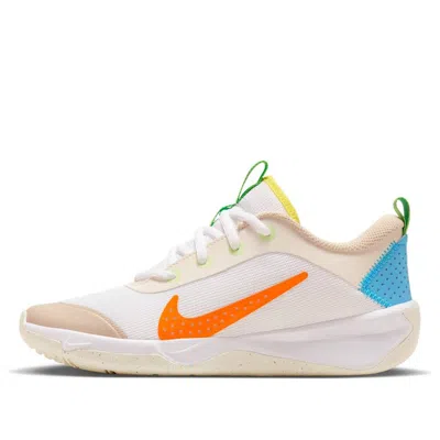 Nike (gs)  Omni Multi-court 'white Total Orange'