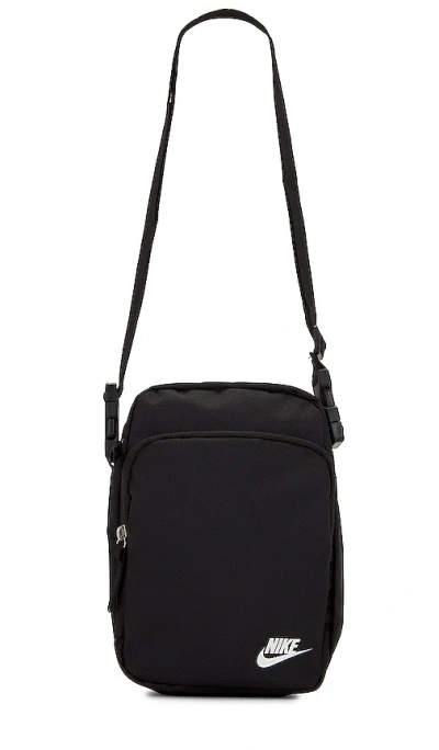 Nike Heritage In Black