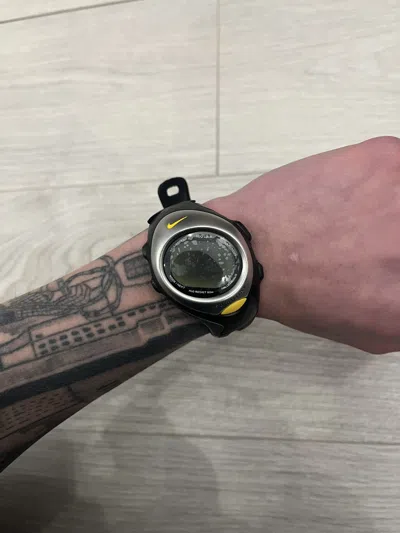 Pre-owned Nike Hrm Triax 100 Regular Watch In Black