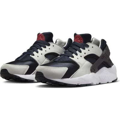 Nike Huarache Run Sneaker In Dark Obsidian/red/dust