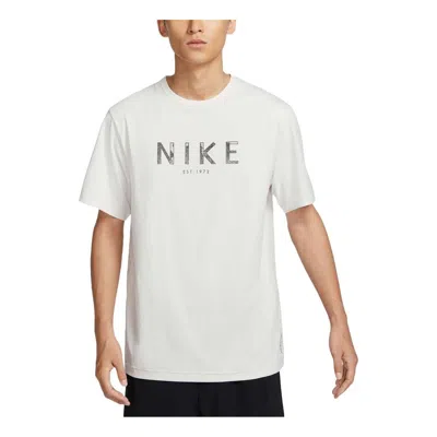 Nike Hyverse Dri-fit Uv T-shirt Asia Sizing 'white'