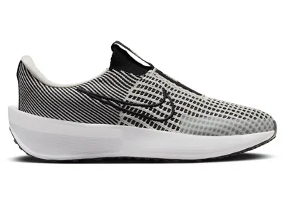 Pre-owned Nike Interact Run Easyon (women's) Sneakers In Light Bone/white/black