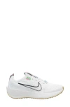 Nike Womens  Interact Run In White/black
