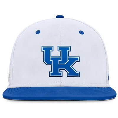 Nike Kentucky Wildcats Dugout True Menâs  Men's Dri-fit College Fitted Hat In White
