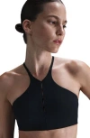 Nike Keyhole Sports Bra In Black