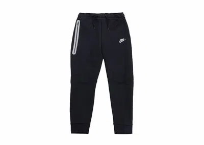Pre-owned Nike Kid's Tech Fleece Reflective Joggers In Black/silver