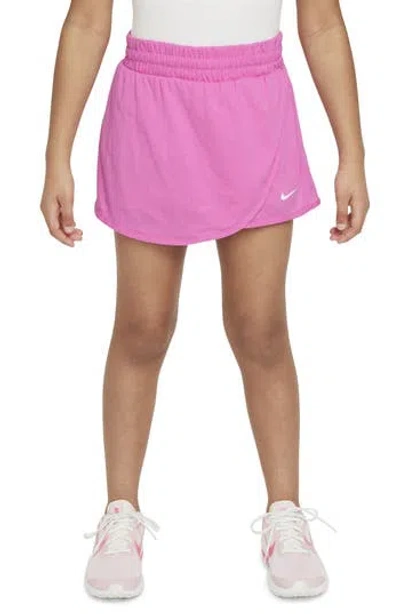 NIKE NIKE KIDS' DRI-FIT BREEZY MID RISE SKORT