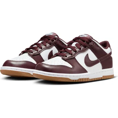 Nike Kids' Dunk Low Basketball Trainer In White/burgundy/light Brown