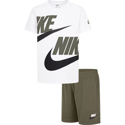 NIKE NIKE KIDS' FUTURA PERFORMANCE GRAPHIC T-SHIRT & SHORTS SET