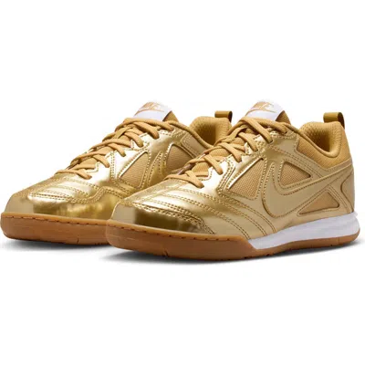 NIKE NIKE KIDS' GATO LV8 SOCCER SNEAKER