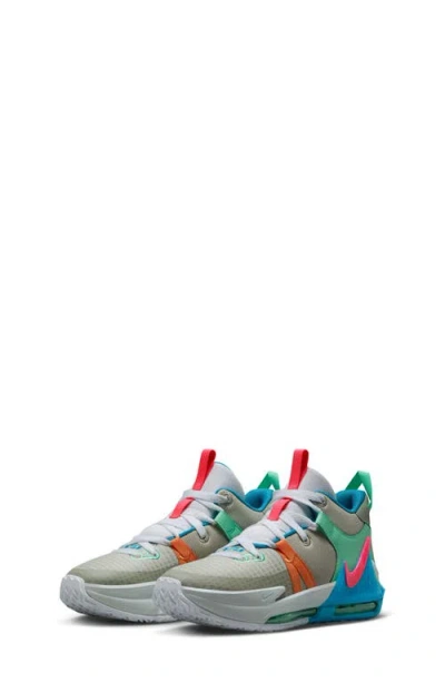 Nike Kids' Lebron Witness 7 Basketball Shoe
