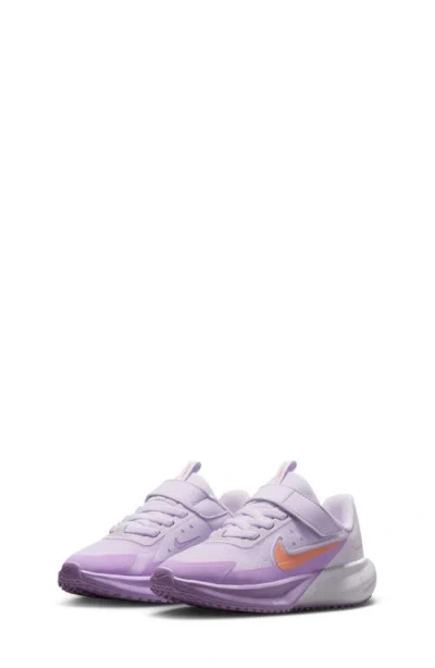 Nike Kids' Sonic Fly Running Shoe