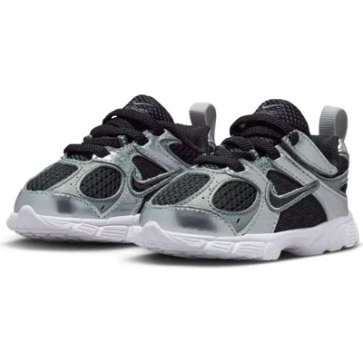 Nike Kids' V5 Rnr Sneaker In Black