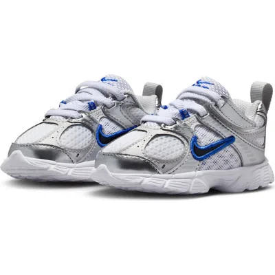 Nike Kids' V5 Rnr Sneaker In Multi