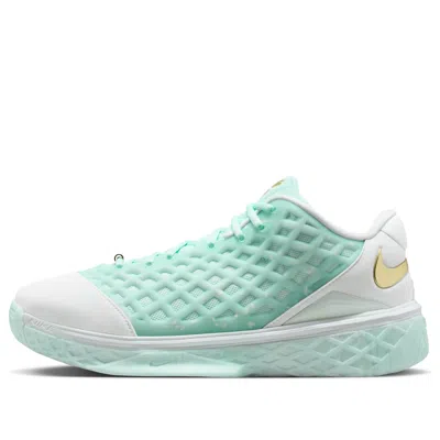 Nike Kobe 3 Low Protro Sneakers In Green