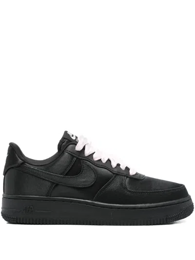 NIKE LACE-UP SNEAKERS