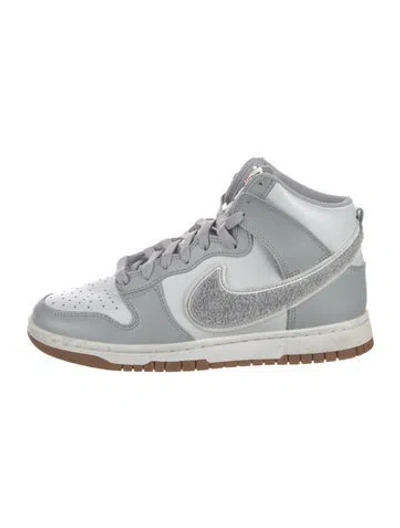 Pre-owned Nike Leather Athletic Sneakers In Gray