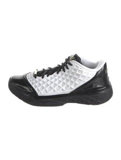 Pre-owned Nike Leather Athletic Sneakers In Multi