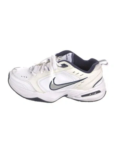 Pre-owned Nike Leather Athletic Sneakers In White