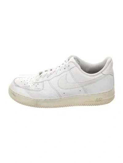 Pre-owned Nike Leather Athletic Sneakers In White