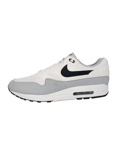Pre-owned Nike Leather Athletic Sneakers In White