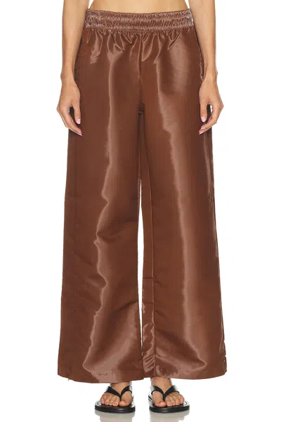 Nike Liquid Shine Pant In Brown