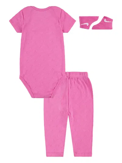 Nike Logo-patterned Three-piece Babywear Set In Pink