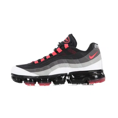 Nike Low Men's Shoe Air Vapormax '95 White/hot Red/dk Pewter/granite In Multi