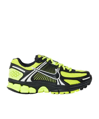 Nike Lowtop Laceup Running Sneaker In Green