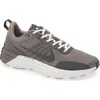Nike Lunar Roam Sneaker