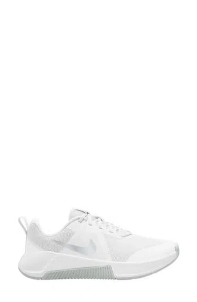 Nike Mc Trainer 3 Training Shoe In White/platinum/photon Dust