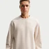 Nike Men's 24.7 Impossiblysoft Dri-fit Crew In Neutral
