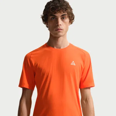 Nike Acg Solar Chase Trail Running T-shirt In Orange