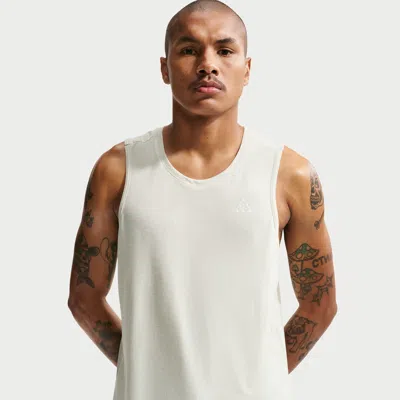 Nike Men's  Acg "solar Chase" Dri-fit Adv Tank Top In White